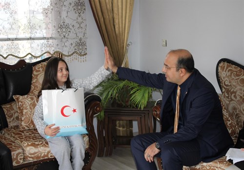 Kaymakamımız Sayın Kadir Duman'dan Anlamlı Aile Ziyaretleri